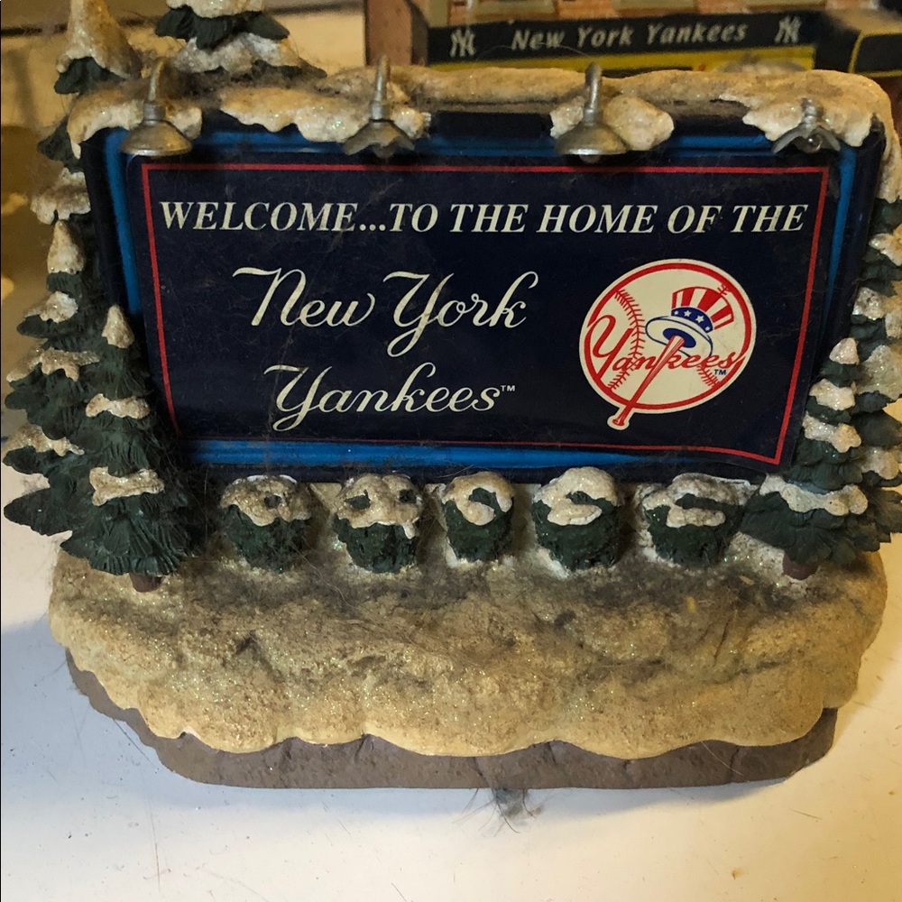 New York Yankees Navy and White Welcome Sign Décor